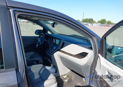 2017 Toyota Sienna Xle 8 Passenger from USA, damaged, VIN 5TDYZ3DCXHS856171